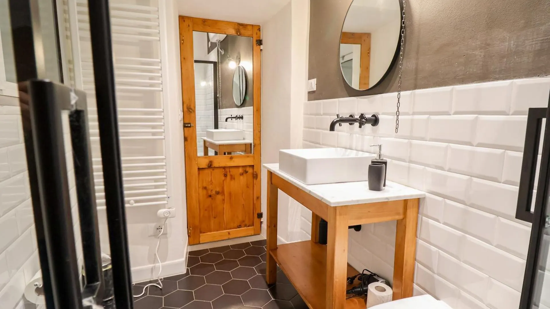 Charming Apartment In The Center - With Wi-Fi, Patio Pistoia 0*,