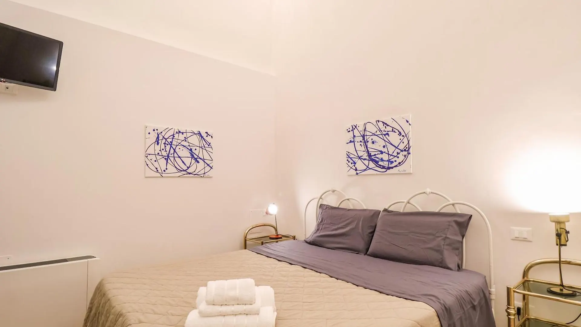 Charming Apartment In The Center - With Wi-Fi, Patio Pistoia